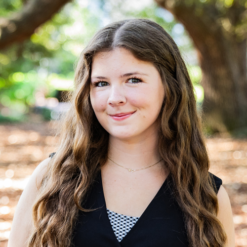 Headshot of Allie Reeves